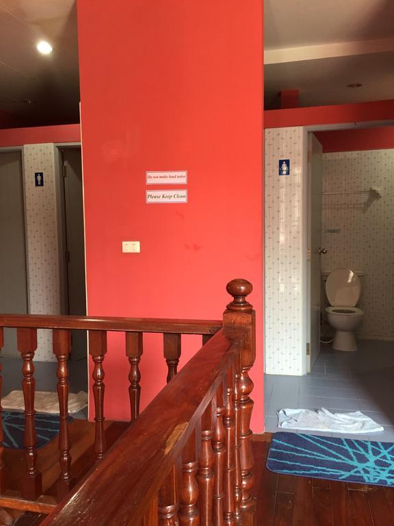 Ricos Honey Place Guesthouse Bangkok Eksteriør billede