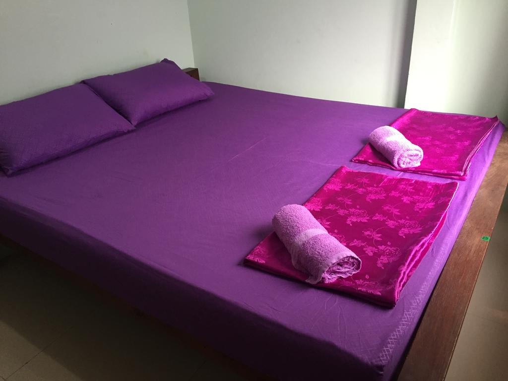 Ricos Honey Place Guesthouse Bangkok Eksteriør billede
