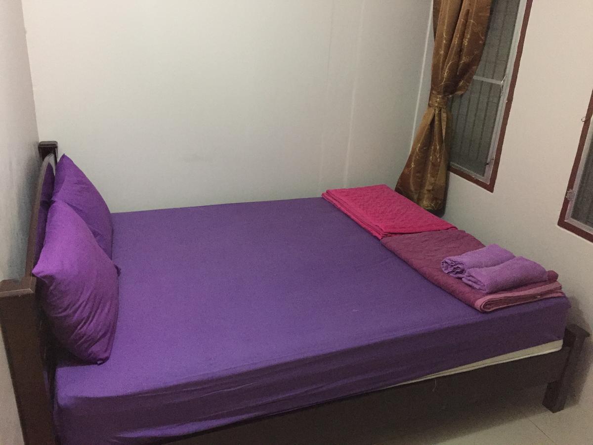 Ricos Honey Place Guesthouse Bangkok Eksteriør billede